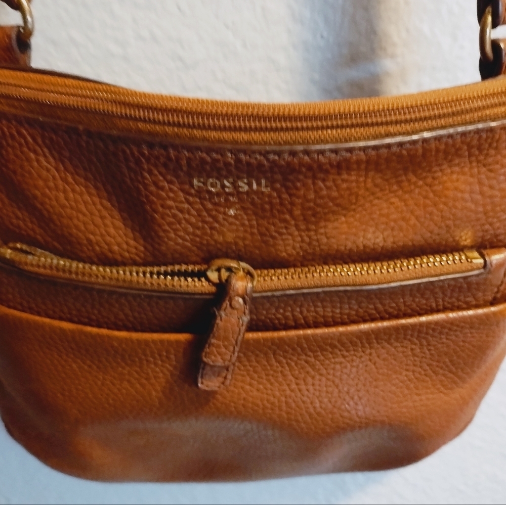 Fossil Brown Leather Crossbody Pebble Bag - Picture 14 of 16
